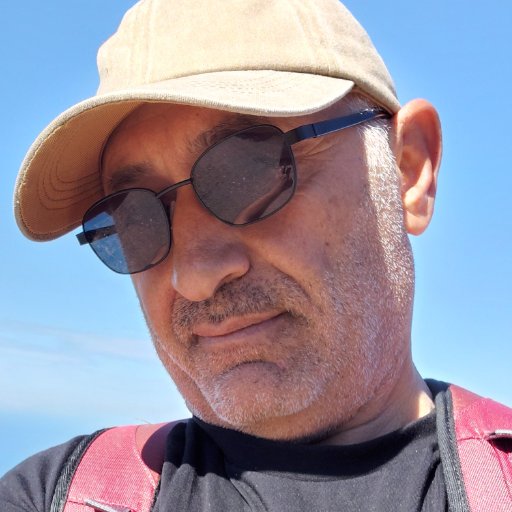 AYHAN IŞIK